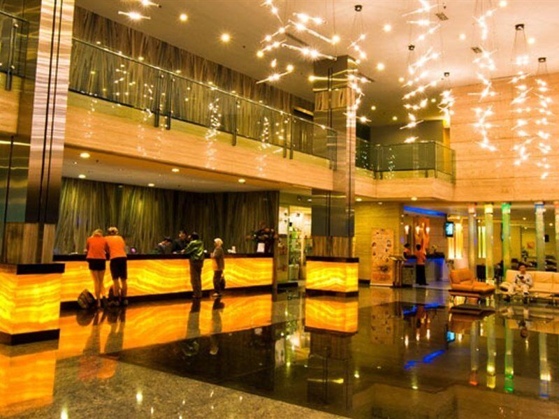 Fm7 Resort Hotel - Jakarta Airport Tangerang Eksteriør billede