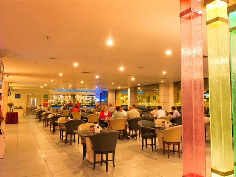Fm7 Resort Hotel - Jakarta Airport Tangerang Eksteriør billede